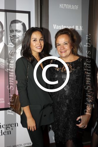 Amsterdam 9 oktober 2017
Premiere Vastgoed BV in het nieuwe de la mar. Holly en Xandra Brood