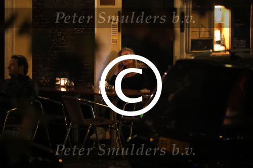 Amsterdam 18 oktober 2017
Frank masmeijer en zijn vriendin Jaimy v Lent op straat in amsterdam na een etentje in restaurant Castell
