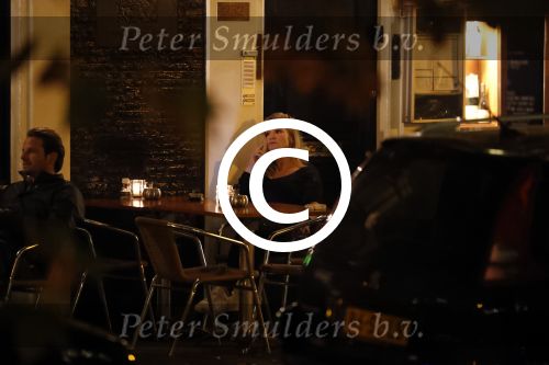 Amsterdam 18 oktober 2017
Frank masmeijer en zijn vriendin Jaimy v Lent op straat in amsterdam na een etentje in restaurant Castell