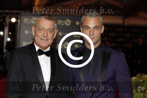 Amsterdam 12 oktober 2017 
Uitreiking televizierring in het afas live theater. Jan Kooijman met vader