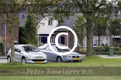 Nederhorst den Berg 4 oktober 2017
Jeanine Hennis-Plasschaert  wordt de dag na haar aftreden door haar chauffeur thuis opgehaald om haar ontslag aan te beiden bij Koning Willem Alexander