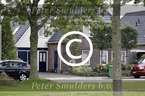 Nederhorst den Berg 4 oktober 2017
Jeanine Hennis-Plasschaert  wordt de dag na haar aftreden door haar chauffeur thuis opgehaald om haar ontslag aan te beiden bij Koning Willem Alexander
