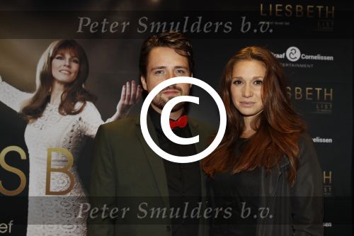 Amsterdam 2 oktober 2017
Premiere Liesbeth List de musical in Carre. Job Bovelander met vriendin Chava Voor in t Holt