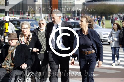 Amsterdam 14 oktober 2017
Afscheidsdienst van burgemeetser Eberhard v d Laan in het concertgebouw.Job Cohen met zijn vrouw Anjes v d Linden