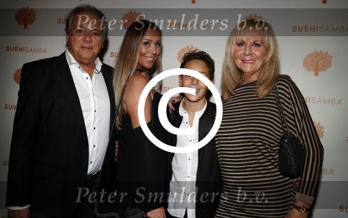 Amsterdam 16 oktober 2017 
Opening van het nieuwe restaurant van Won Yip Sushisamba bij het holland casino . John en Loes v Katwijk met dochter en kleinzoon