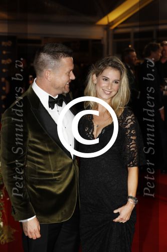 Amsterdam 12 oktober 2017 
Uitreiking televizierring in het afas live theater. Johnny de Mol met zijn zwangere vriendin Anouk v Schie