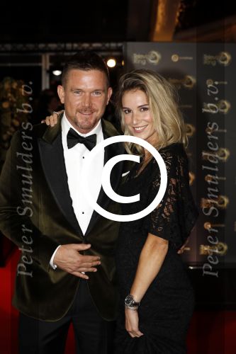 Amsterdam 12 oktober 2017 
Uitreiking televizierring in het afas live theater. Johnny de Mol met zijn zwangere vriendin Anouk v Schie