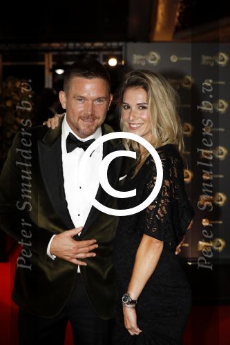 Amsterdam 12 oktober 2017 
Uitreiking televizierring in het afas live theater. Johnny de Mol met zijn zwangere vriendin Anouk v Schie