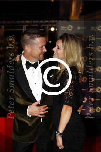 Amsterdam 12 oktober 2017 
Uitreiking televizierring in het afas live theater. Johnny de Mol met zijn zwangere vriendin Anouk v Schie