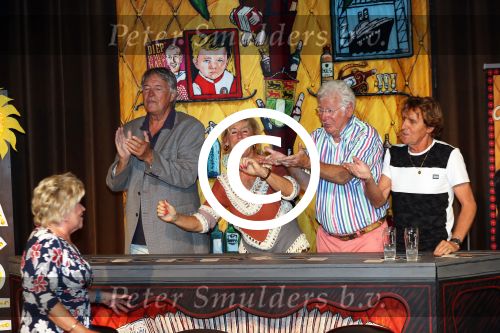Rotterdam, 29 Augustus 2017 Persvoorstelling OASE Bar
met o.a. Joke Bruijs, Ron Brandsteder, Gerard Cox, Jacques Herb, Mini en Maxi, Jenny Arean, Bastiaan Ragas en Tony Neef.