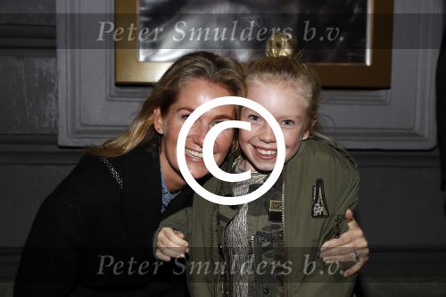 Amsterdam 6 oktober 2017
Premiere Show Lil Kleine in carre. Jorica Koppen met dochter