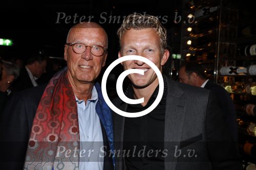 Scheveningen 7 november 2017
Noekpresentatie DEAL van Rob Jansen geschreven door Michiel v Egmond. Dirk Kuyt en Jorien v d Herik