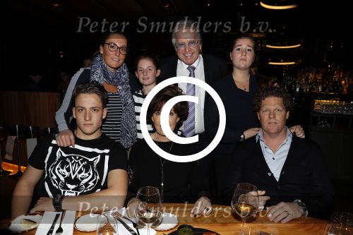 Scheveningen 7 november 2017 
Lee Towers en zijn vrouw Laura gaan eten met dochter schoonzoon en kleinkinderen.