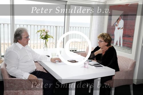 Scheveningen 16 oktober 2017
Catherine Keyl interviewt Lee Towers en zijn vrouw Laura in hun appartement