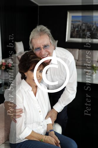 Scheveningen 16 oktober 2017
Catherine Keyl interviewt Lee Towers en zijn vrouw Laura in hun appartement