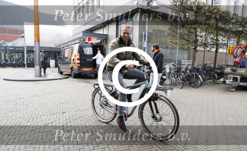 Tilburg 3 november 2017
Leo Alkemade op zijn electrische fiets in het centrum van Tilburg