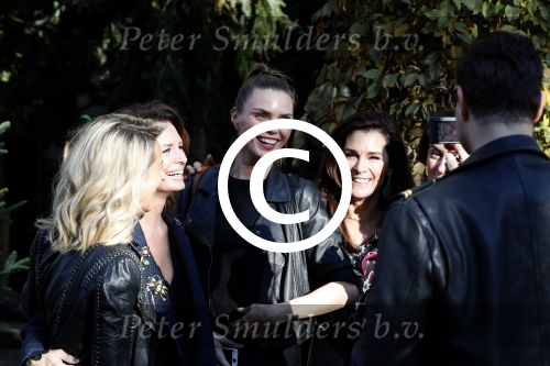 Amsterdam 7 november 2017
Fred v Leer Anna Nooshin Monica Geuze Leontine Borsato Kim Feenstra  Nikkie Tutorials Loinda Hakeboom Inge de Bruijn Quinty Trustfull op de cornelis schuytstraat.