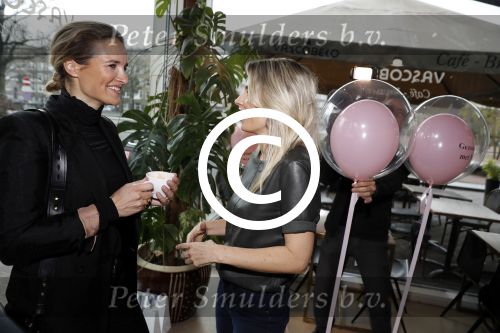Amsterdam 24 oktober 2017
Boekpresentatie Vivian Reijs . Lieke v Lexmond met Leontine Borsato