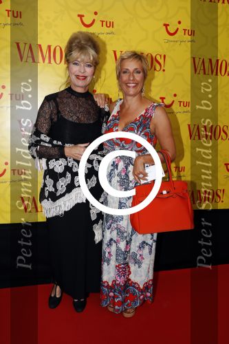 Amsterdam 1 oktober 2017
Premiere Vamos in het nieuwe de la mar theater. Lieneke le Roux en Mylene dAnjou.