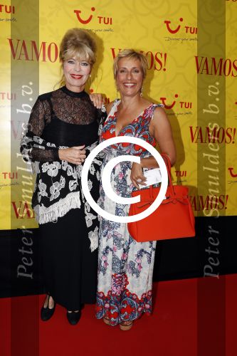 Amsterdam 1 oktober 2017
Premiere Vamos in het nieuwe de la mar theater. Lieneke le Roux en Mylene dAnjou.