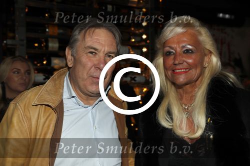 Scheveningen 7 november 2017
Noekpresentatie DEAL van Rob Jansen geschreven door Michiel v Egmond. Maarten Spanjer met zijn vriendin