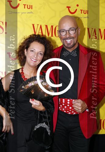 Amsterdam 1 oktober 2017
Premiere Vamos in het nieuwe de la mar theater. Maik de Boer met zus