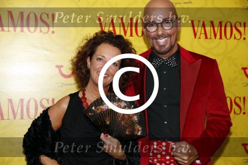 Amsterdam 1 oktober 2017
Premiere Vamos in het nieuwe de la mar theater. Maik de Boer met zus