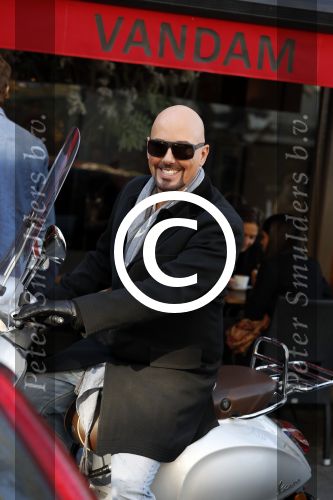 Amsterdam 7 november 2017
Fred v Leer Anna Nooshin Monica Geuze Leontine Borsato Kim Feenstra  Nikkie Tutorials Loinda Hakeboom Inge de Bruijn Quinty Trustfull op de cornelis schuytstraat. Maik de Boer