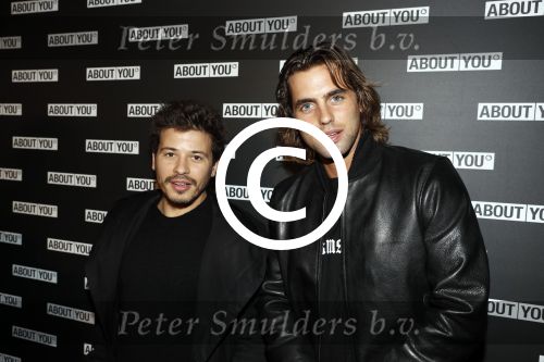 Amsterdam 9 oktober 2017  
Presentatie about You in Amsterdam. Manuel Broekman en Geza Weisz
