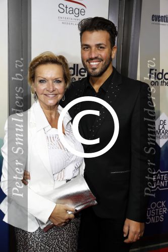 Amsterdam 5 november 2017
Premiere Fiddler on the Roof in het nieuwe de la mar theater. mariska v Kolck
