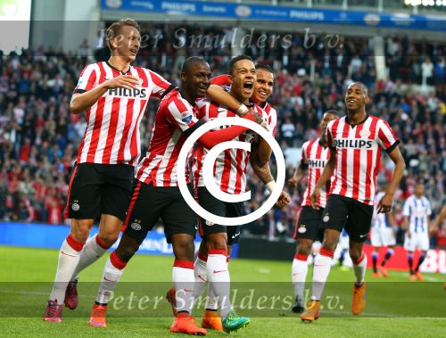 Eindhoven, 18 April 2015
Kampioenswedstrijd PSV-SC Heerenveen, eindstand 4-1
Memphis Depay scoort 2-0