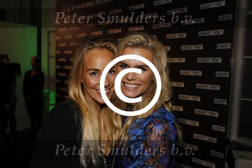 Amsterdam 9 oktober 2017  
Presentatie about You in Amsterdam. Nicolette v Dam met Leontine Mourits