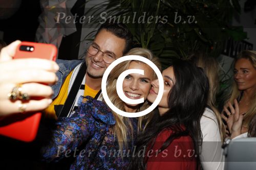 Amsterdam 9 oktober 2017  
Presentatie about You in Amsterdam. Fred v Leer met Nicolette v Dam en Anna Nooshin