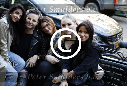 Amsterdam 7 november 2017
Fred v Leer Anna Nooshin Monica Geuze Leontine Borsato Kim Feenstra  Nikkie Tutorials Loinda Hakeboom Inge de Bruijn Quinty Trustfull op de cornelis schuytstraat.
