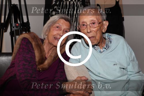 Den Bosch, 17 Oktober 2017
Veiling en tentoonstelling Kleding van Sandra Reemer bij Addy v d Krommenacker.
Ouders Sandra Reemer