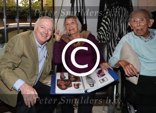 Den Bosch, 17 Oktober 2017
Veiling en tentoonstelling Kleding van Sandra Reemer bij Addy v d Krommenacker.
Ouders Sandra Reemer en Ronnie Tober