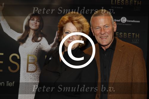 Amsterdam 2 oktober 2017
Premiere Liesbeth List de musical in Carre. Pamela Teves met partner