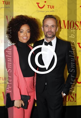 Amsterdam 1 oktober 2017
Premiere Vamos in het nieuwe de la mar theater. Patrick Martens met een vriendin