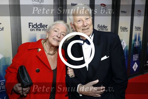 Amsterdam 5 november 2017
Premiere Fiddler on the Roof in het nieuwe de la mar theater. Paul v Gorcum met zijn vrouw