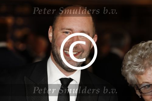 Amsterdam 12 oktober 2017 
Uitreiking televizierring in het afas live theater. Ramon Mesman met Patrick Martens en zijn moeder