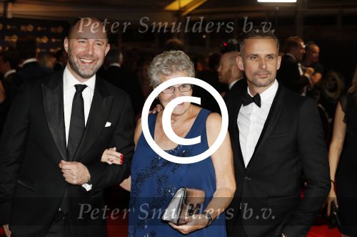 Amsterdam 12 oktober 2017 
Uitreiking televizierring in het afas live theater. Ramon Mesman met Patrick Martens en zijn moeder