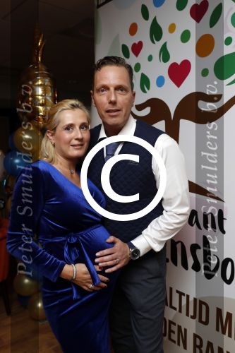 Barendrecht 6 oktober 2017
Opening restaurant wensdroom van Rob Geus. Rob met zwangere vrouw en dochter