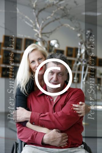 Den Helder 5 oktober 2017
Rob Scholte met zijn vriendin in zijn gallerij