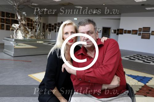 Den Helder 5 oktober 2017
Rob Scholte met zijn vriendin in zijn gallerij