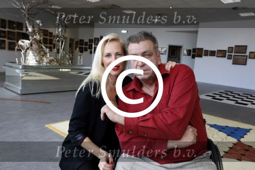 Den Helder 5 oktober 2017
Rob Scholte met zijn vriendin in zijn gallerij