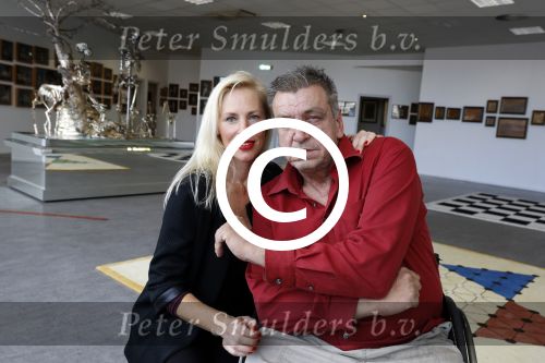 Den Helder 5 oktober 2017
Rob Scholte met zijn vriendin in zijn gallerij