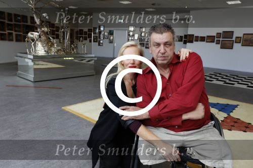 Den Helder 5 oktober 2017
Rob Scholte met zijn vriendin in zijn gallerij