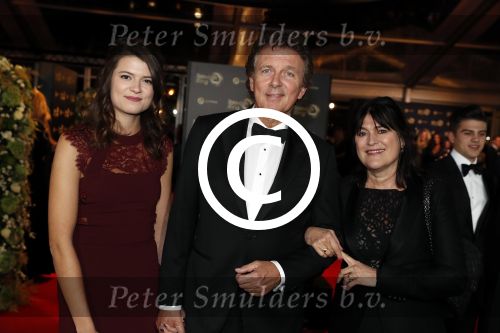 Amsterdam 12 oktober 2017 
Uitreiking televizierring in het afas live theater. Robert ten Brink met vrouw en dochter