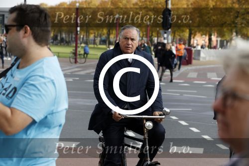 Amsterdam 14 oktober 2017
Afscheidsdienst van burgemeetser Eberhard v d Laan in het concertgebouw. Roberto Prayer