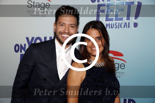 Utrecht 29 oktober 2017
Premiere on your feet in beatrixtheater in Utrecht. Rolf Sanchez met ...